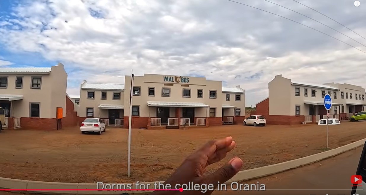 Screenshot 1college
